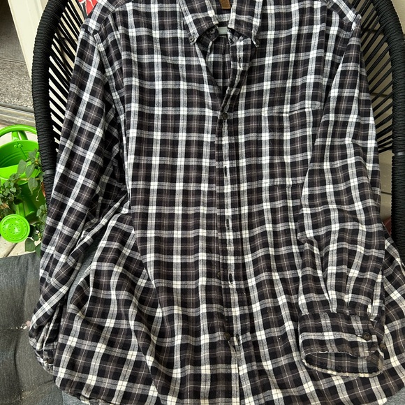 🖤 St. John's Bay Black and White Casual Button Down Shirt - Picture 1 of 3